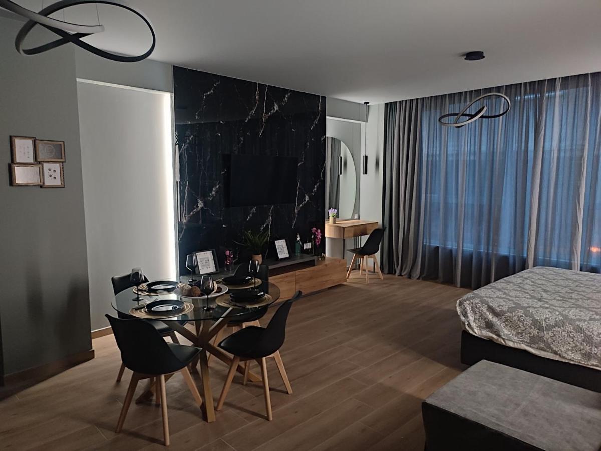 אתונה Amazing Apartments @ Monastiraki Subway Station מראה חיצוני תמונה