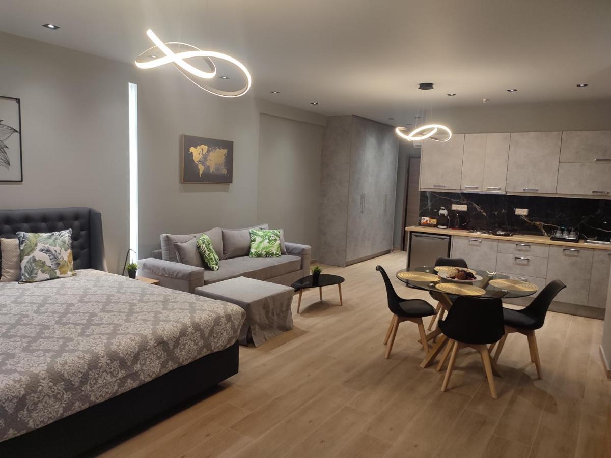 אתונה Amazing Apartments @ Monastiraki Subway Station מראה חיצוני תמונה